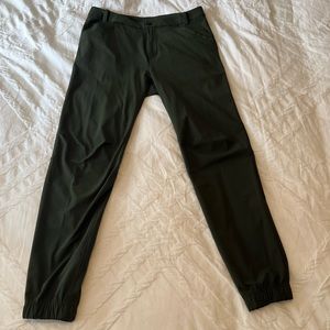 Lululemon Green Elastic Bottom Pants